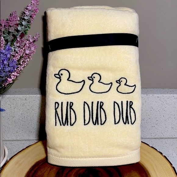 ❗️2x RAE DUNN RUB DUB DUB DUCKLINGS PLUSH MODERN FARMHOUSE HAND TOWEL - Picture 3 of 7